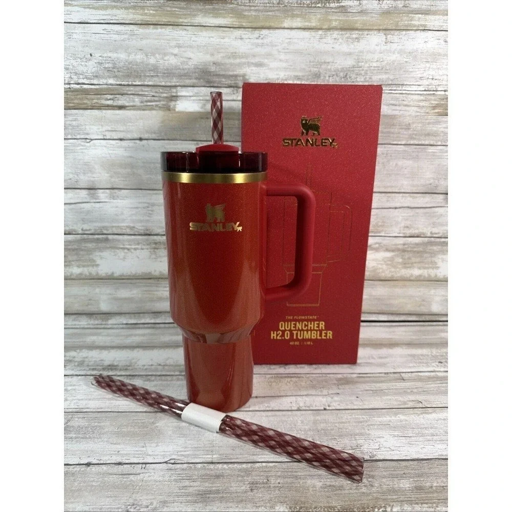 Stanley Scarlet Tinsel 40oz Limited Edition‎ Holiday Tumbler